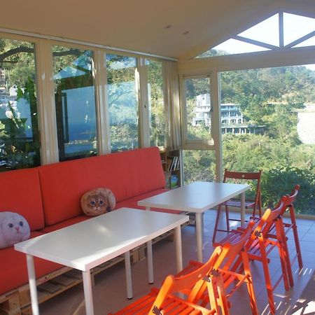 First Stop Backpacker Hostel - Jiufen Eksteriør bilde